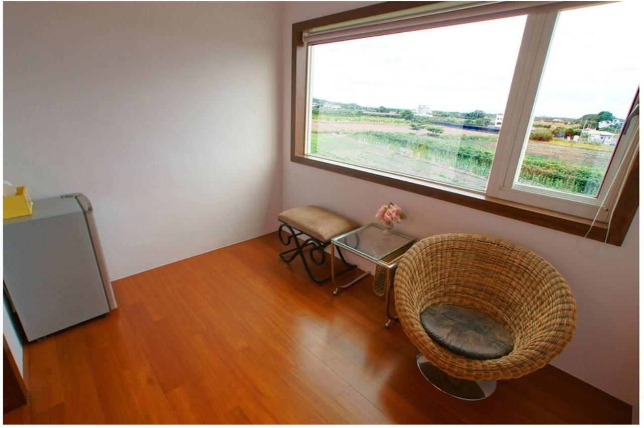 Emaly Homestay T'ai-tung Exterior foto