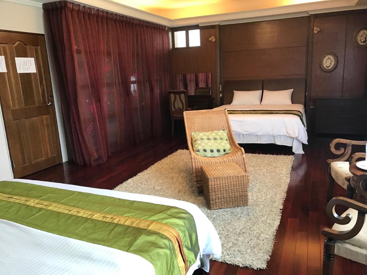 Emaly Homestay T'ai-tung Exterior foto