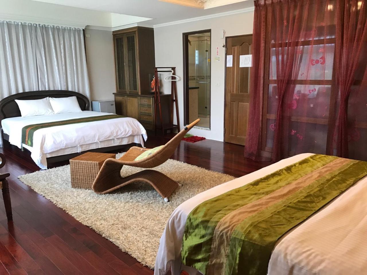 Emaly Homestay T'ai-tung Exterior foto